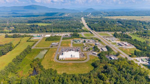 11 Ocoee Town & Country, Ocoee, TN 37361