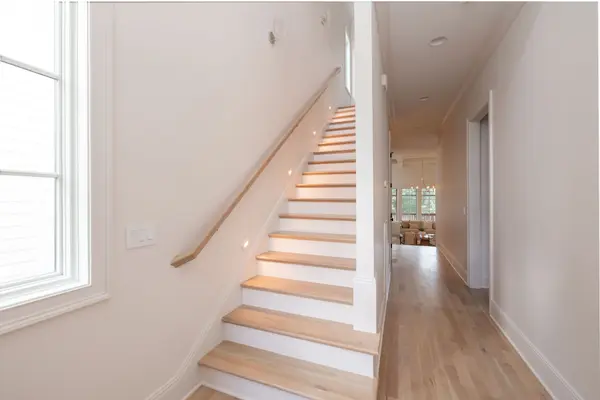 936 Crescent Hill Rd, Nashville, TN 37206