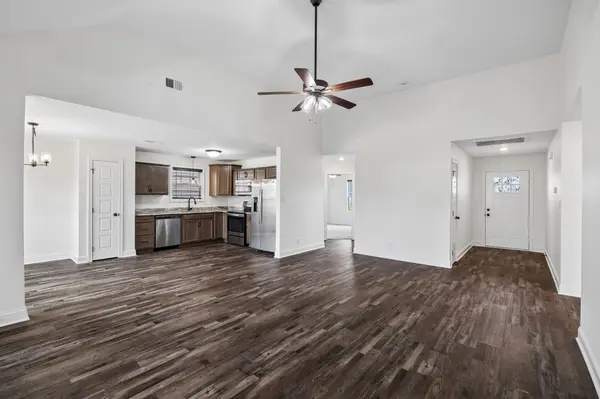1081 Dublin Dr, Clarksville, TN 37042