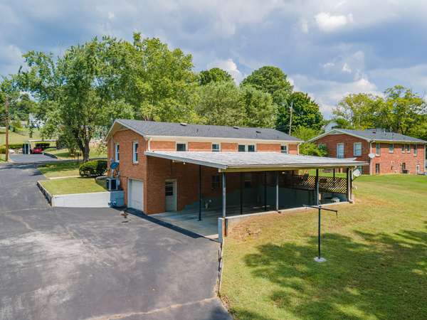 109 Caldwell Dr, Columbia, TN 38401