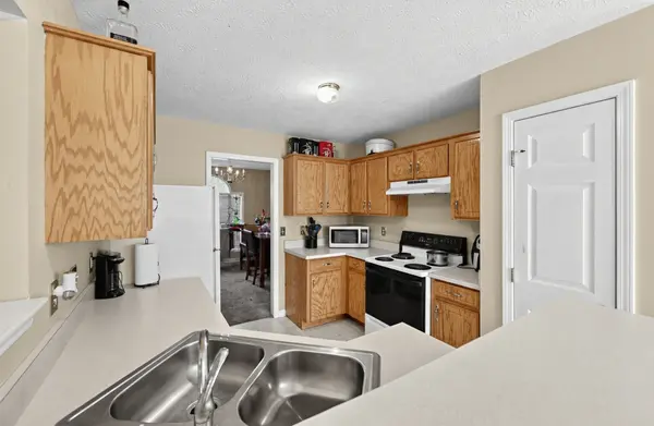 6000 Eden Ln, La Vergne, TN 37086