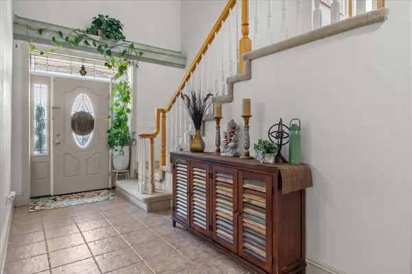 110 Carriage House Dr, Camden, TN 38320