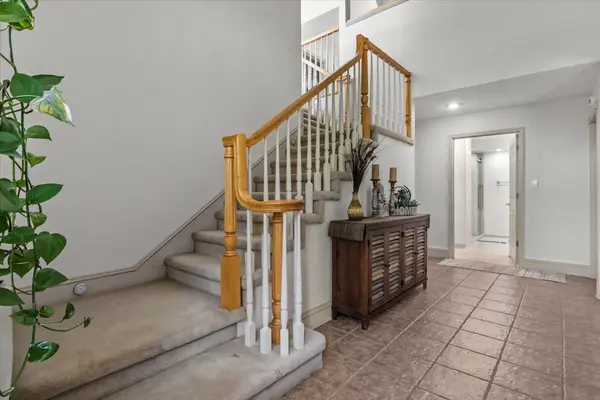 110 Carriage House Dr, Camden, TN 38320