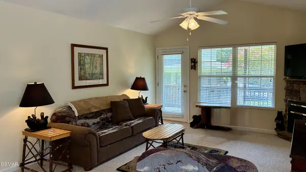 2708 Cobblestone Drive, Pigeon Forge, TN 37863