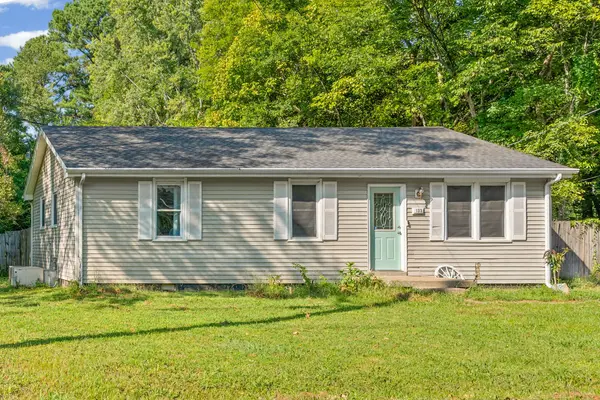 133 W Rossview Rd, Clarksville, TN 37040