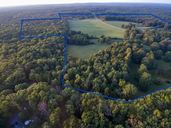 4000 Jumpoff Rd, Sewanee, TN 37375