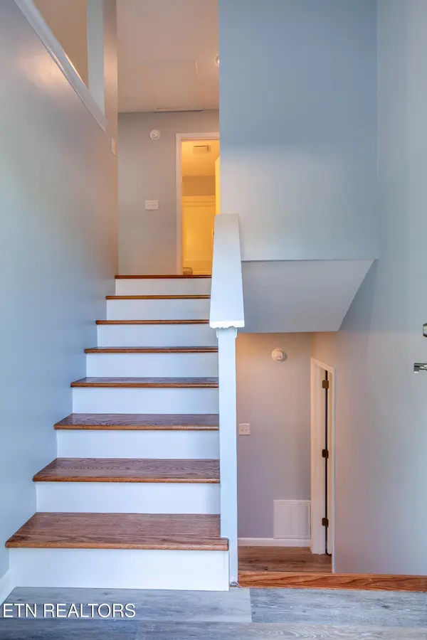 3300 Kendallmac Lane, Knoxville, TN 37931