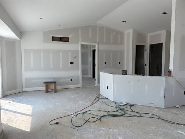 225 E Hanscom St., Derby, KS 67037