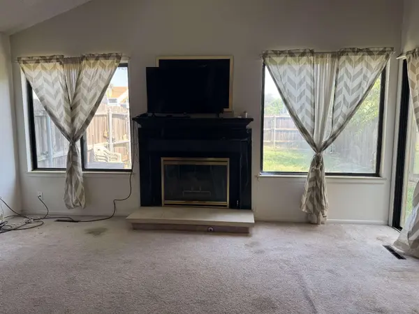 8419 E Harry, Wichita, KS 67207