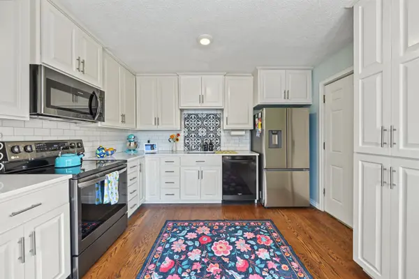 124 S Oakdale Ave A2, Salina, KS 67401