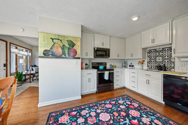 124 S Oakdale Ave A2, Salina, KS 67401