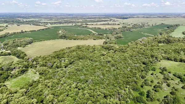 E of NW Hoch Rd & NW 94th St - Tract 4, Silver Lake, KS 66539