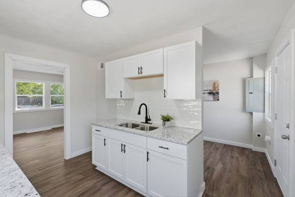 2525 N Lorraine Ave, Wichita, KS 67219