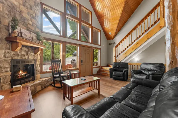 349 Willow Oak LN, Branson, MO 65616