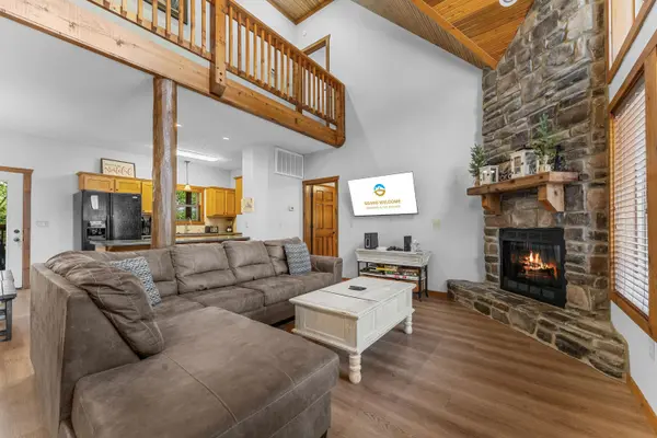 376 Willow Oak LN, Branson, MO 65616