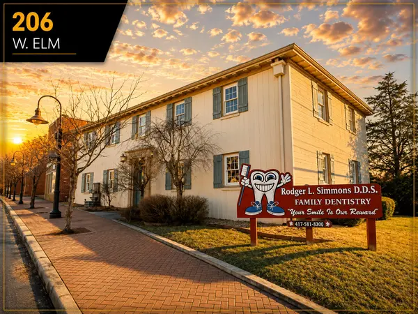 206 W Elm ST, Ozark, MO 65721