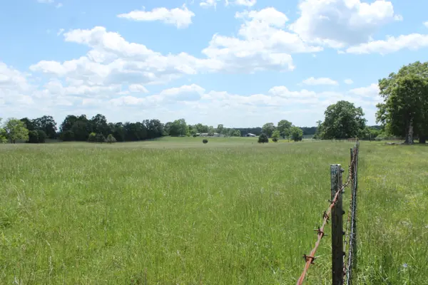 000 W HWY, Thayer, MO 65791