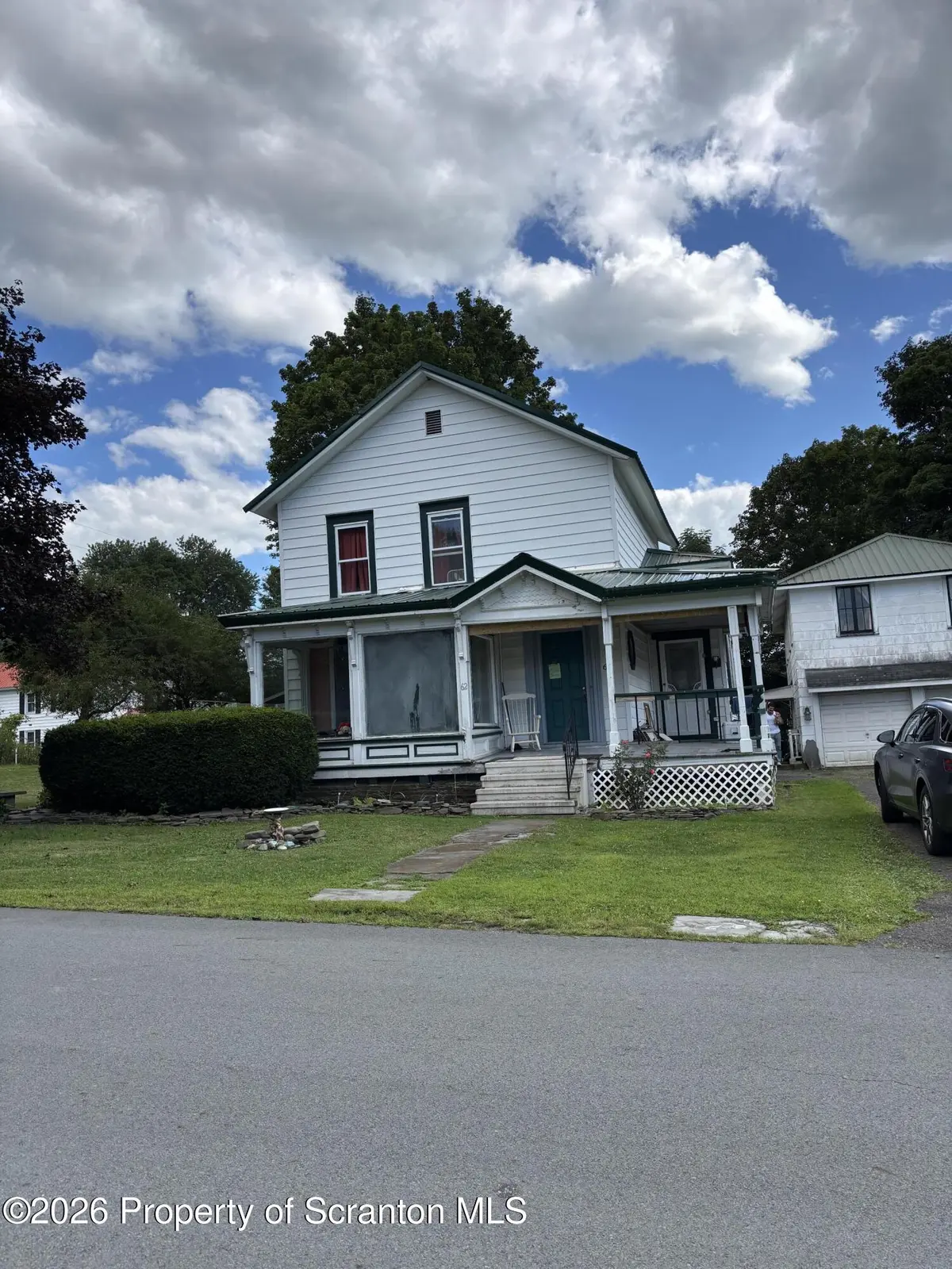 62 Maple ST, New Milford, PA 18834