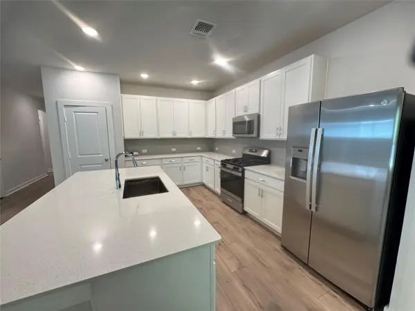 108 Sorghum DR, Hutto, TX 78634