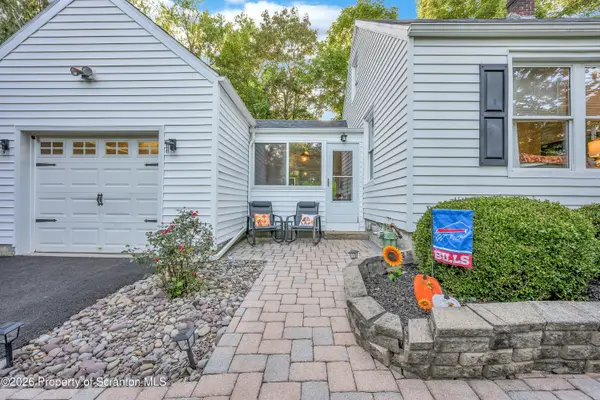114 Thompson ST, Dalton, PA 18414