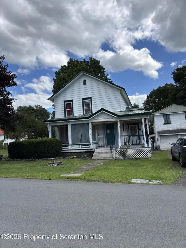 62 Maple ST, New Milford, PA 18834