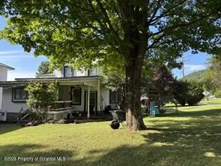 62 Maple ST, New Milford, PA 18834