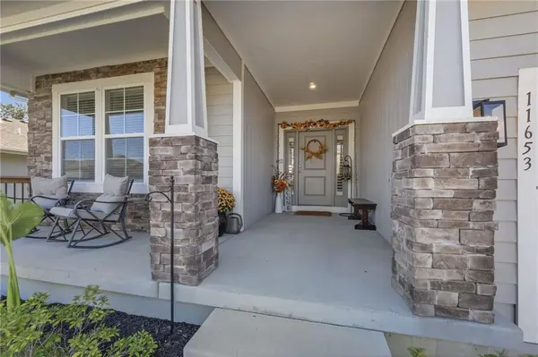 11653 S Barker RD, Olathe, KS 66061