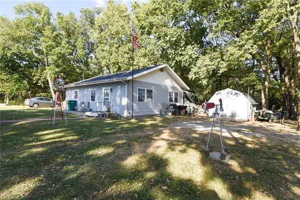 202 N 6th ST, Westmoreland, KS 66549