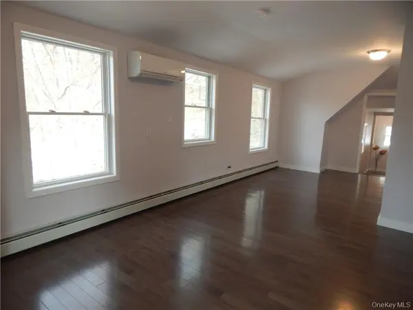 Address not disclosed, Valley Cottage, NY 10989
