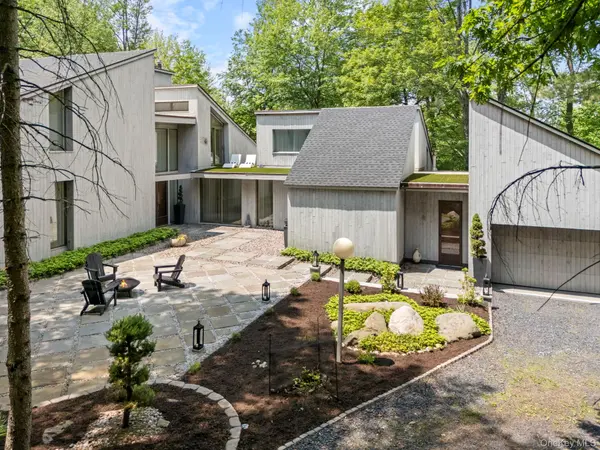21 Lincoln TER #19, Middletown, NY 10940