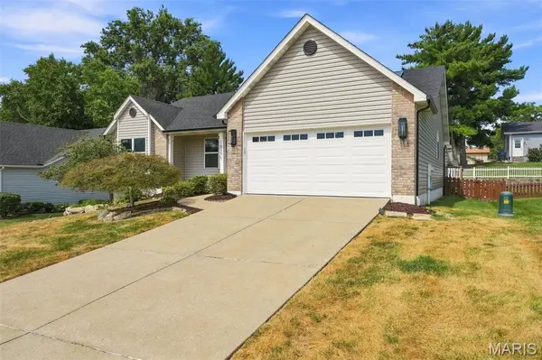 1665 Wild Goose RUN, St Charles, MO 63303