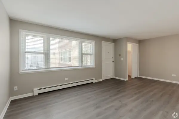 7538 W Lawrence AVE #1SW, Harwood Heights, IL 60706