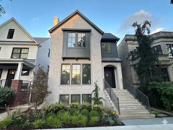 3909 N Hamilton AVE, Chicago, IL 60618
