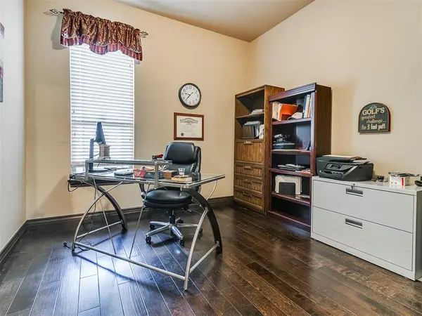 15716 Hatterly LN, Edmond, OK 73013