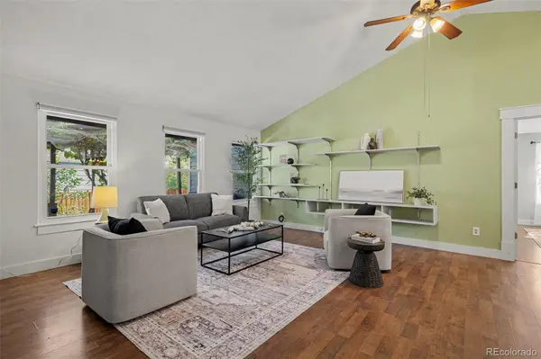 9647 W Elmhurst PL, Littleton, CO 80128