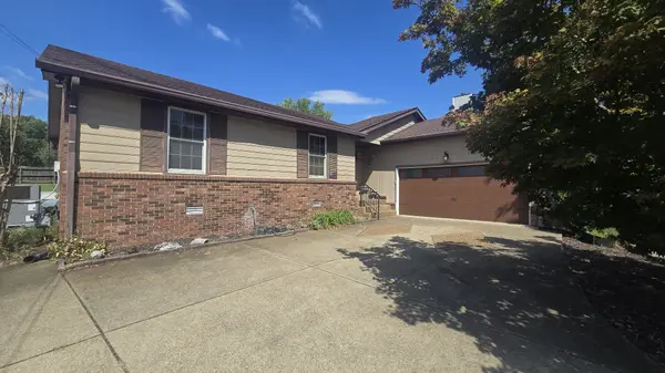 1206 Douglas Bend Rd, Gallatin, TN 37066