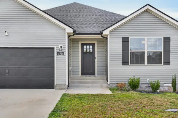 1538 Fredrick Dr, Clarksville, TN 37042