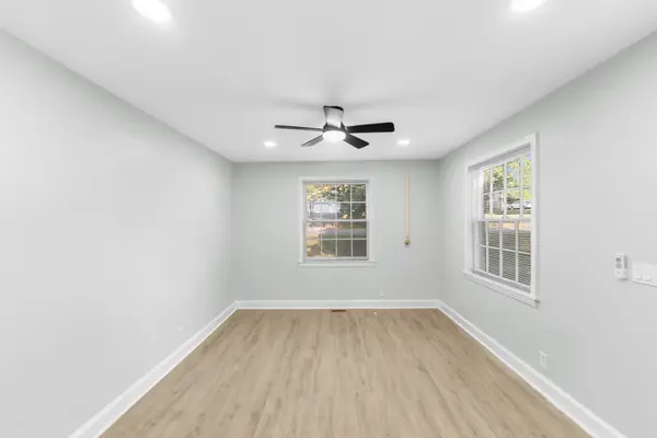1232 Coarsey Dr, Nashville, TN 37217
