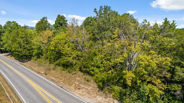 1983 Thrasher Pike, Hixson, TN 37343