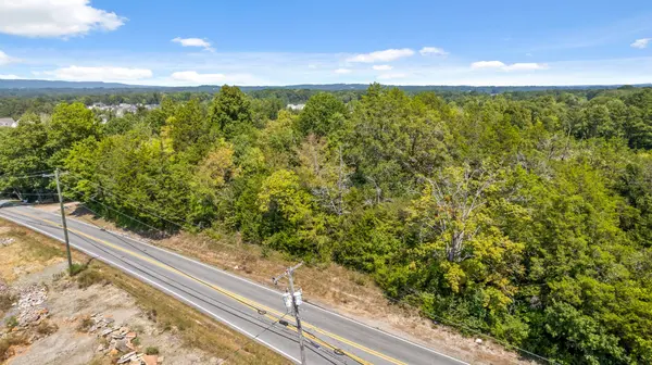 1983 Thrasher Pike, Hixson, TN 37343