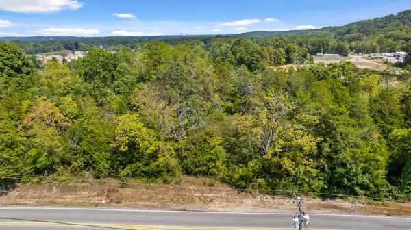 1983 Thrasher Pike, Hixson, TN 37343