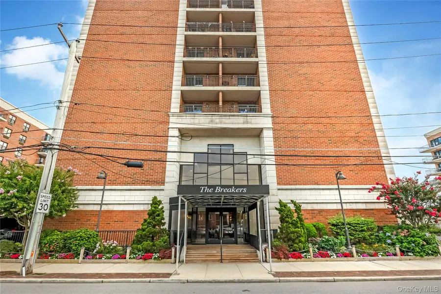 230 W Broadway #609, Long Beach, NY 11561
