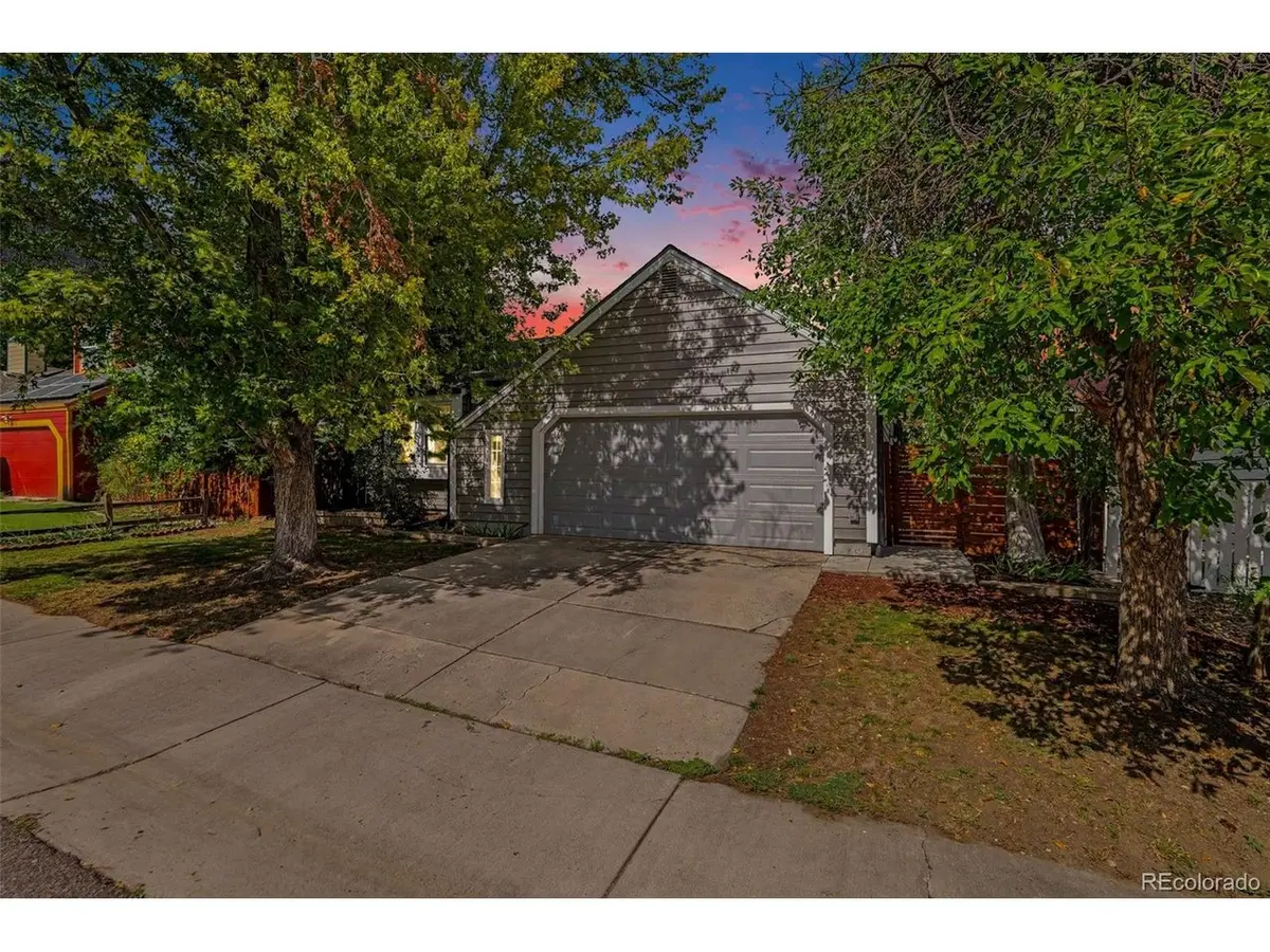 9647 W Elmhurst, Littleton, CO 80128