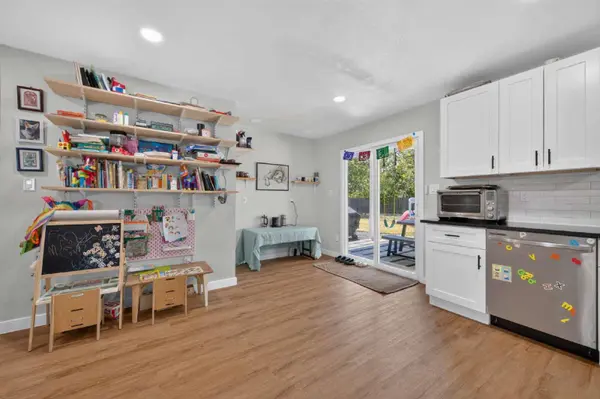 6021 Bluebell CIR, Austin, TX 78741
