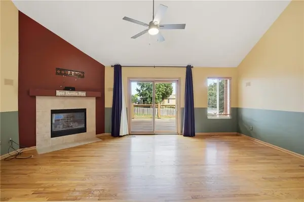 11421 N Kentucky AVE, Kansas City, MO 64157