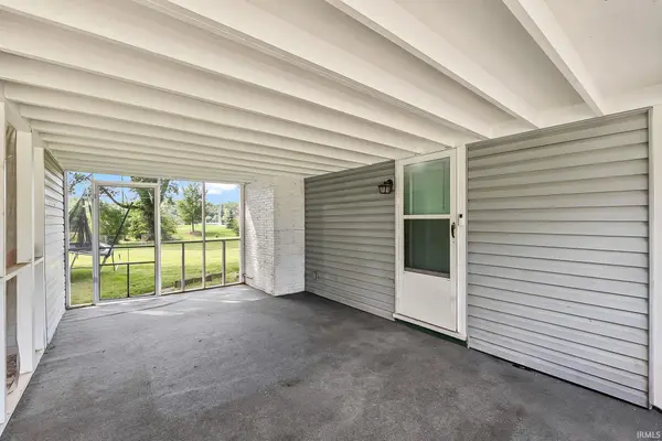116 E Hoover DR, Fort Wayne, IN 46816-1006
