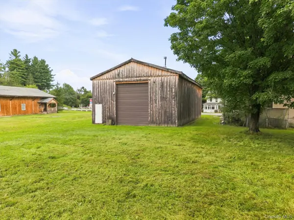 9 Creamery RD, Livingston Manor, NY 12758