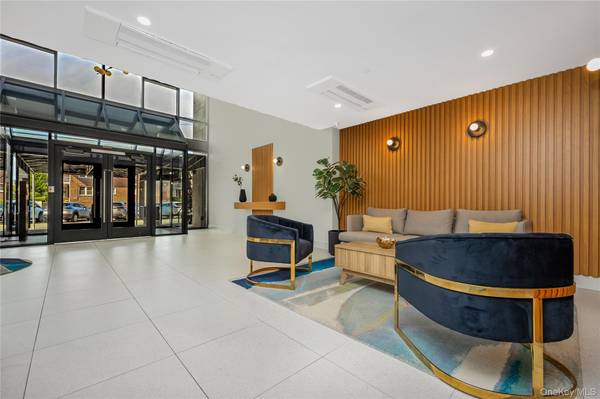 230 W Broadway #609, Long Beach, NY 11561