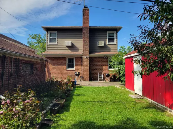 56-21 E Hampton BLVD, Bayside, NY 11364