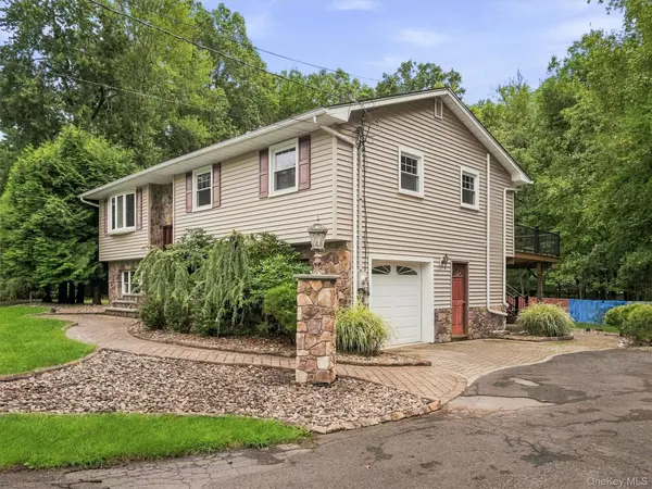 14 Karl CT, Congers, NY 10920